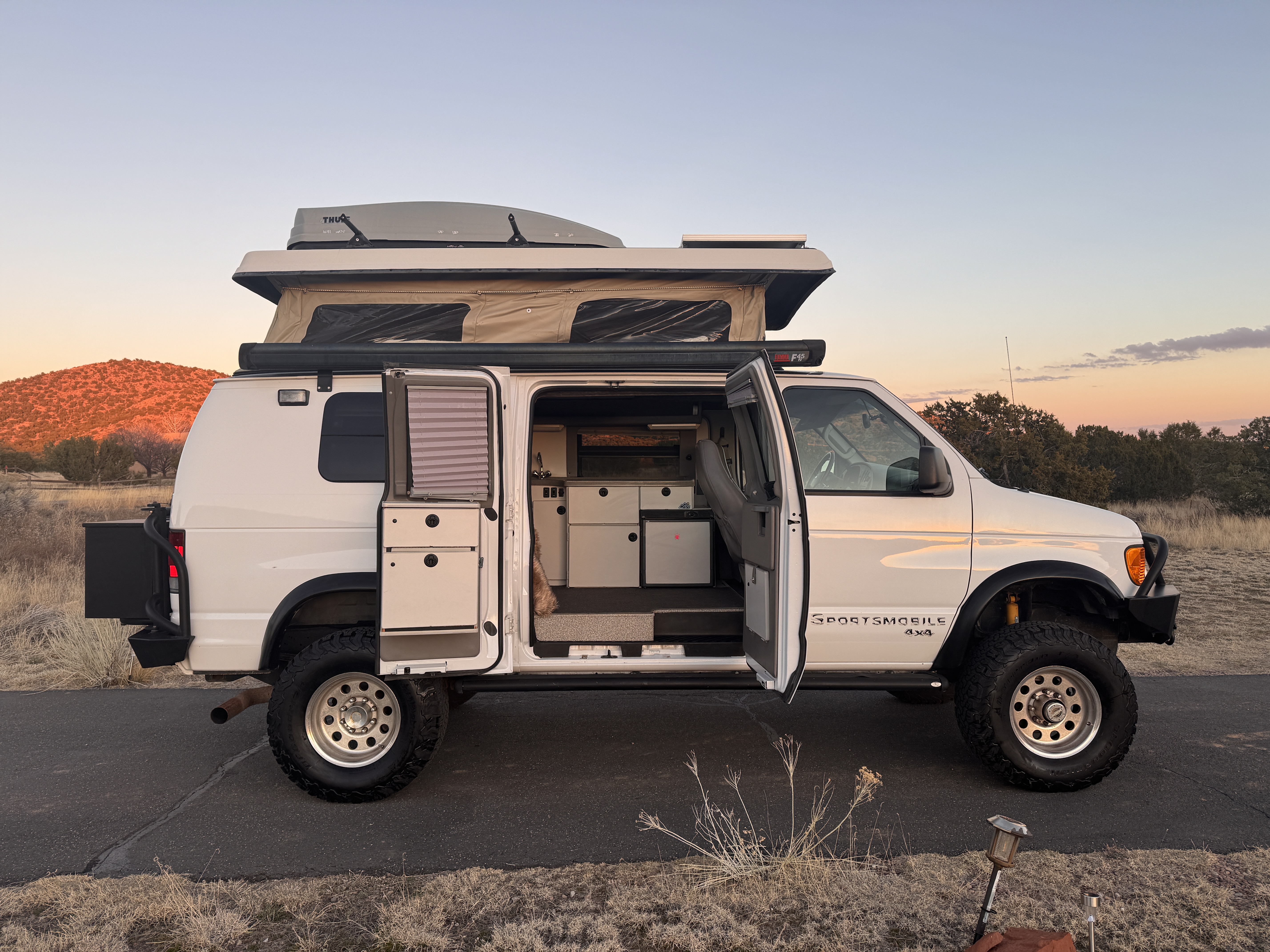 2006 Ford E-Series E-350 Super Duty's photo